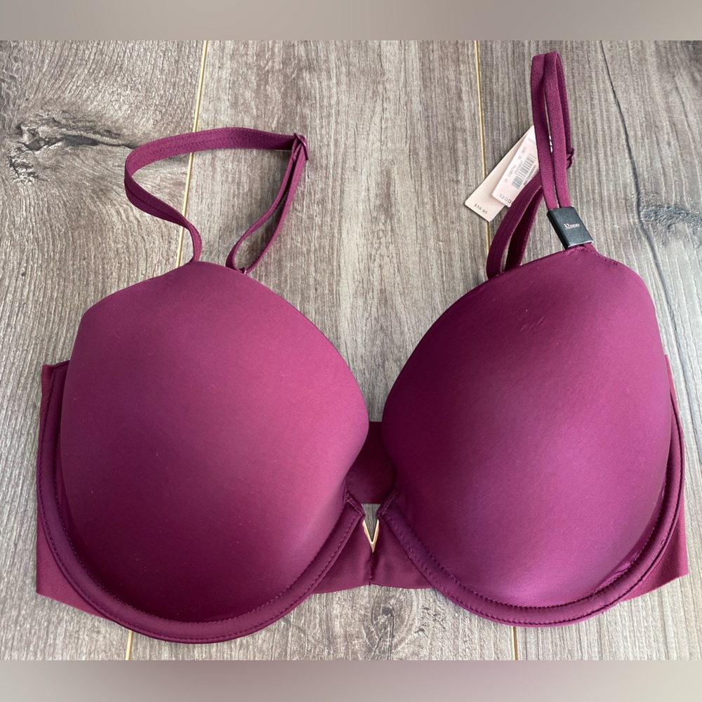 Victoria’s Secret Size NWT underwired Lined Demi bra in plum purple 32DDD
